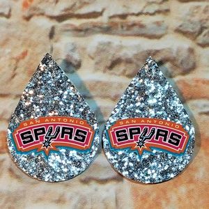 San Antonio SPURS Silver faux leather earrings